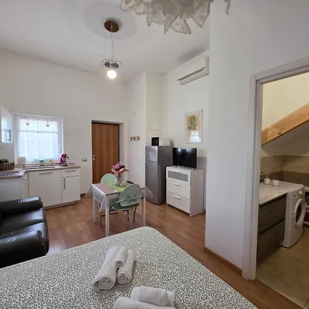 Charming With Parquet Altamura